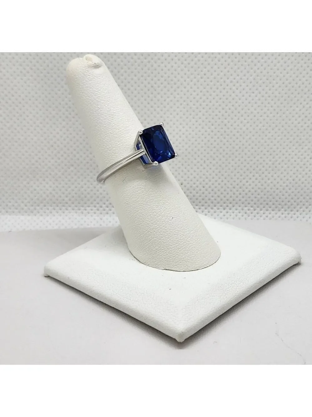 Brand New Sterling Silver 925 Blue Rectangle Gemstone Ring